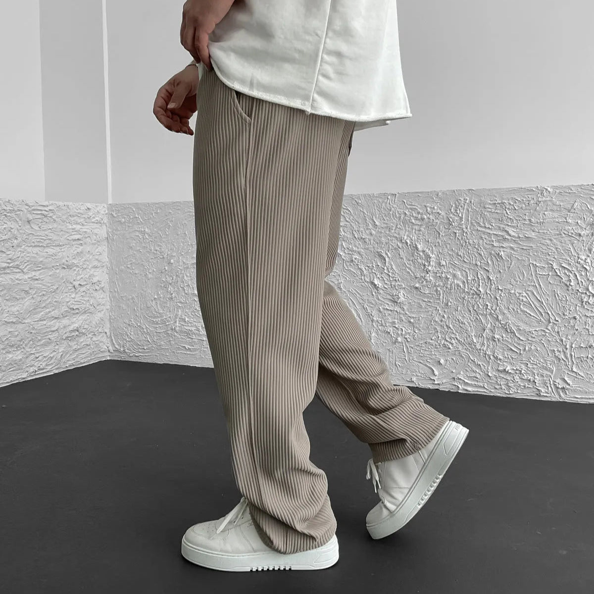 PANTALON EN MAILLE CÔTELÉE