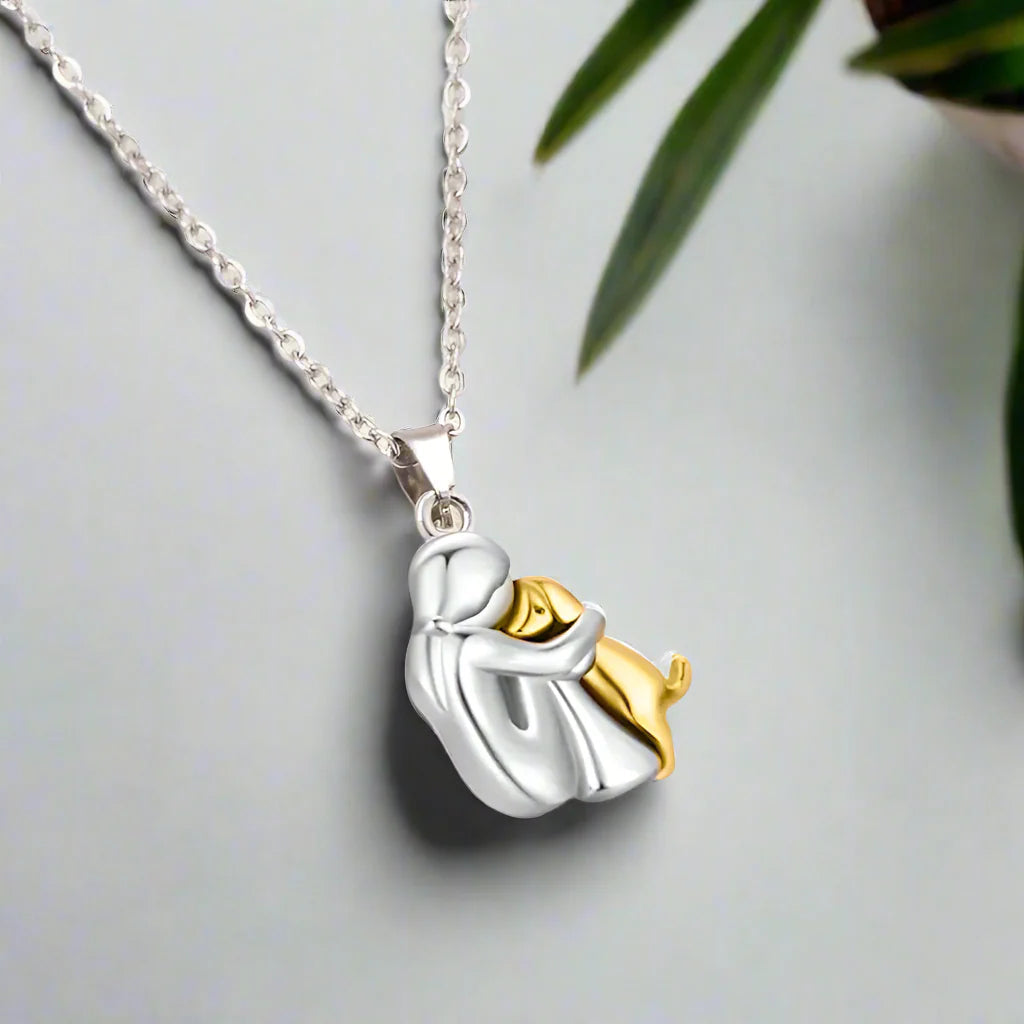 Ebi - Collier avec pendentif en forme de chien