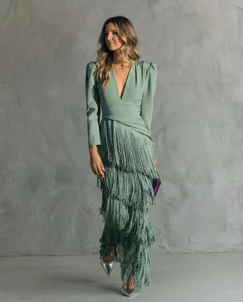 Isabelle | Robe midi élégante avec manches à franges