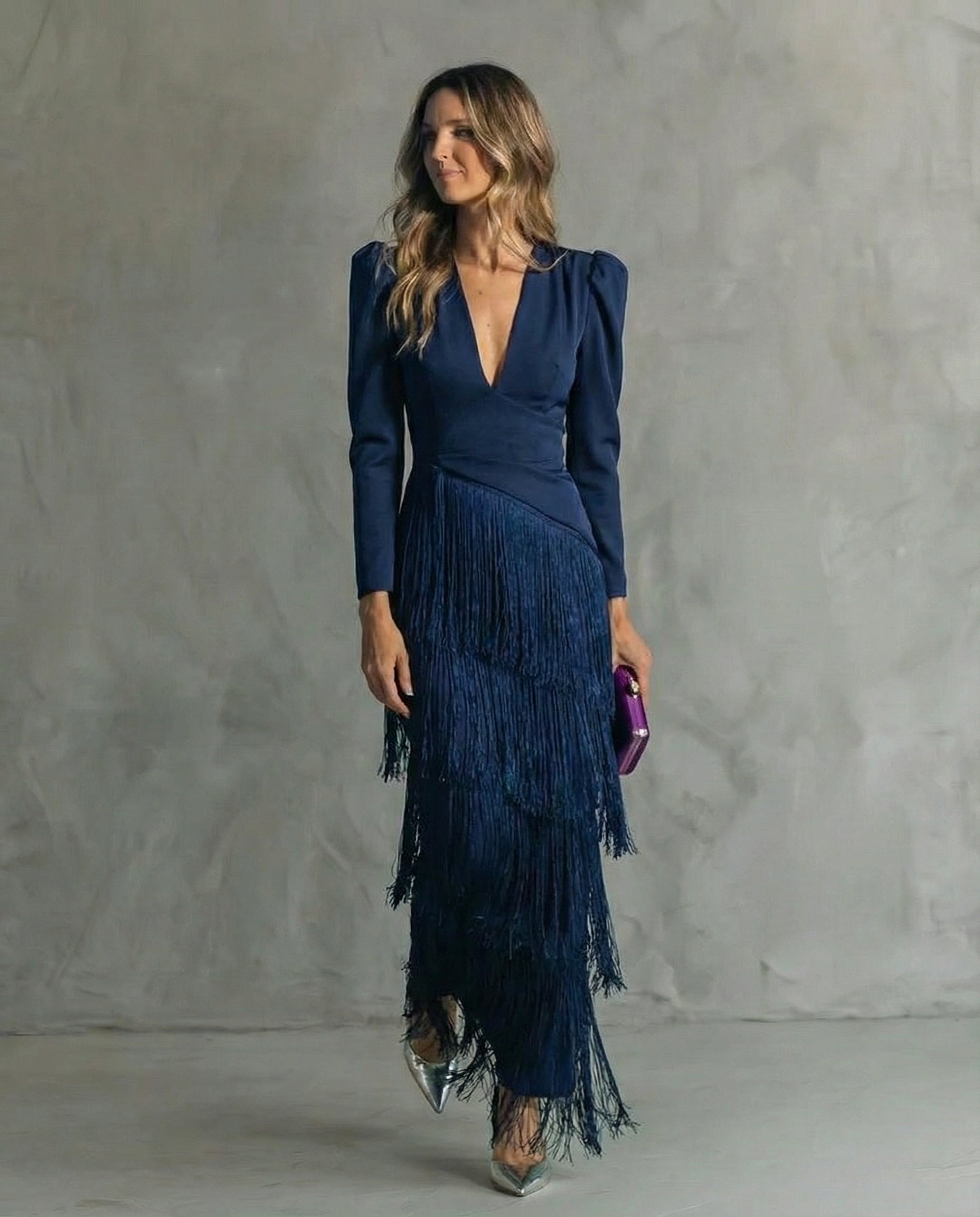 Isabelle | Robe midi élégante avec manches à franges