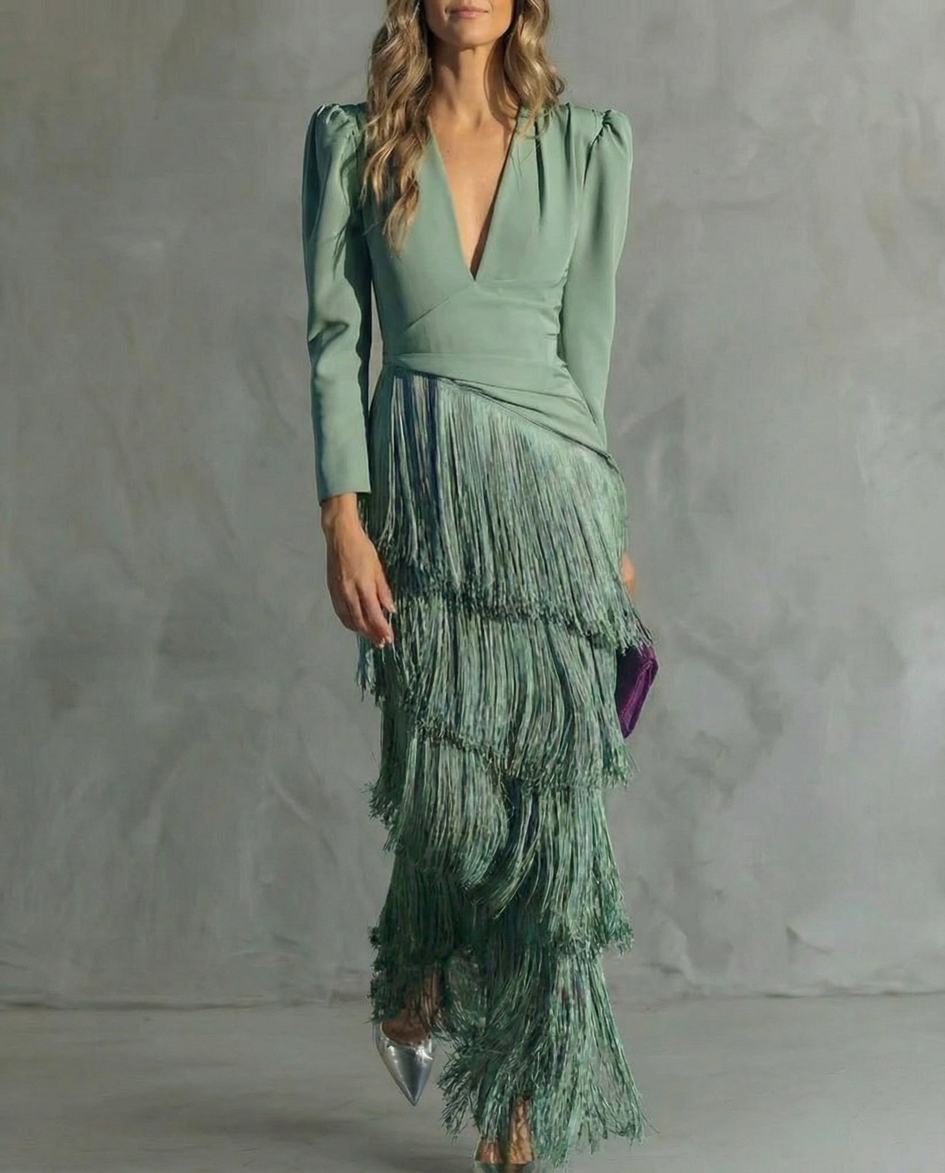 Isabelle | Robe midi élégante avec manches à franges