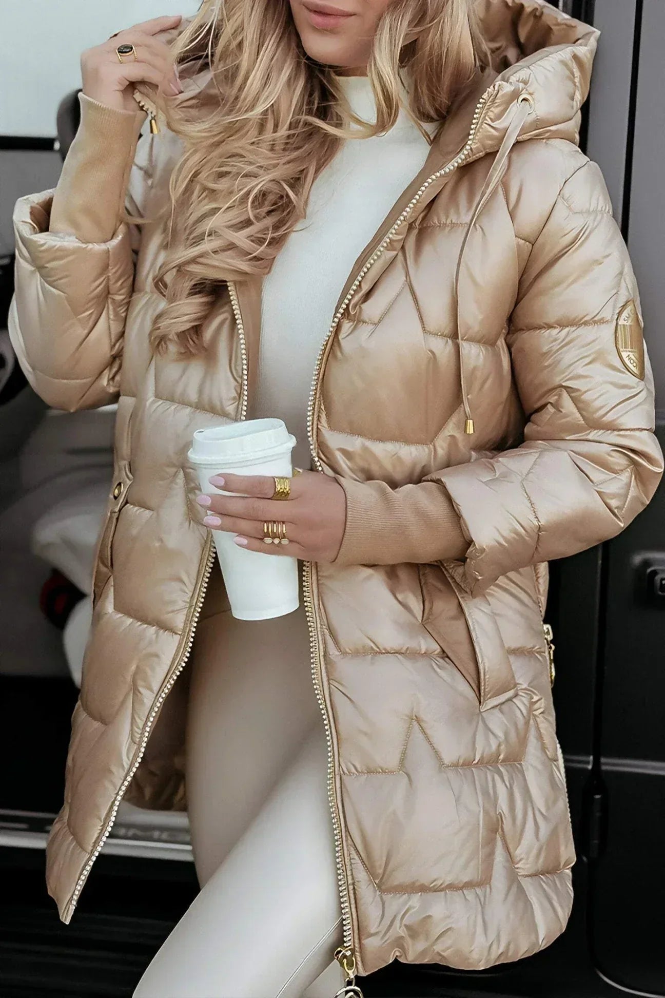 Ebi | Veste matelassée longue et chaude avec capuche enveloppante
